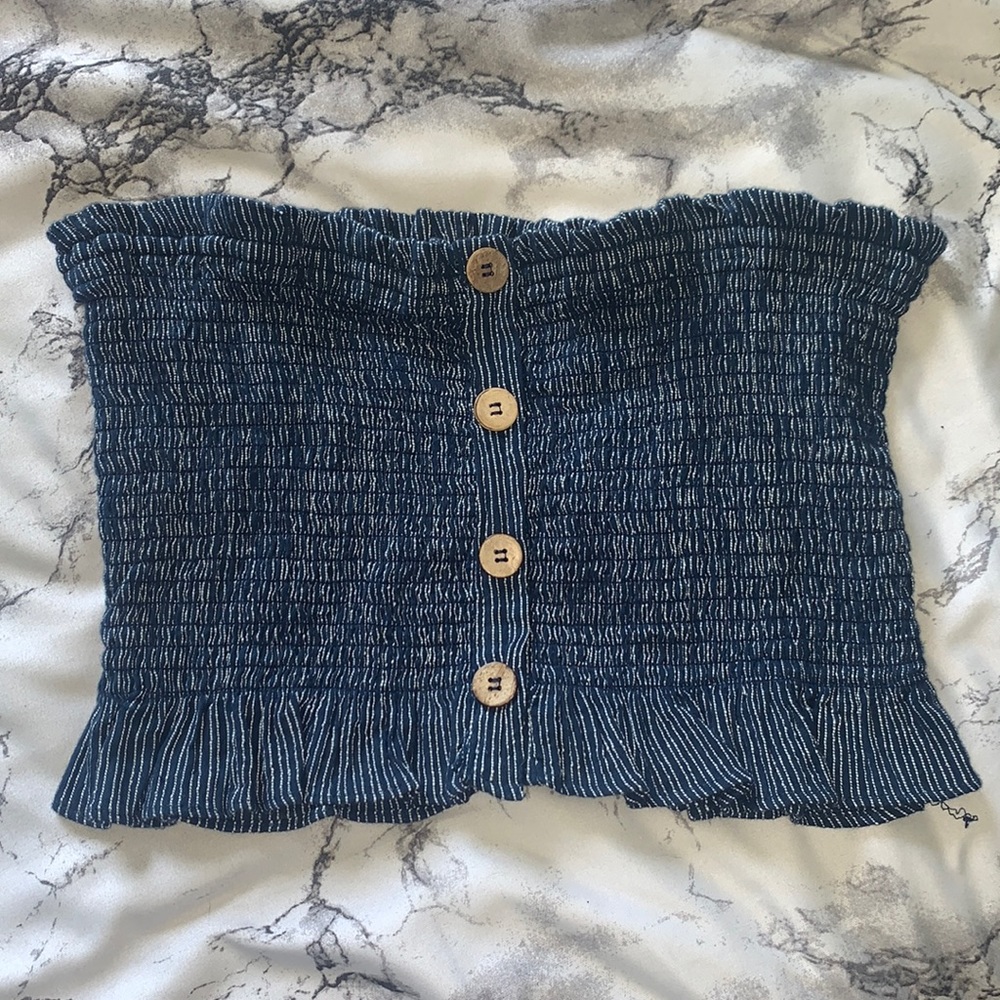 Strapless top